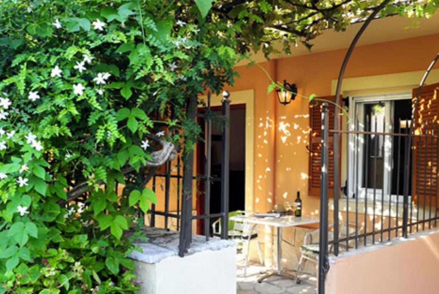 Foteini Apartment Agios Stefanos  المظهر الخارجي الصورة